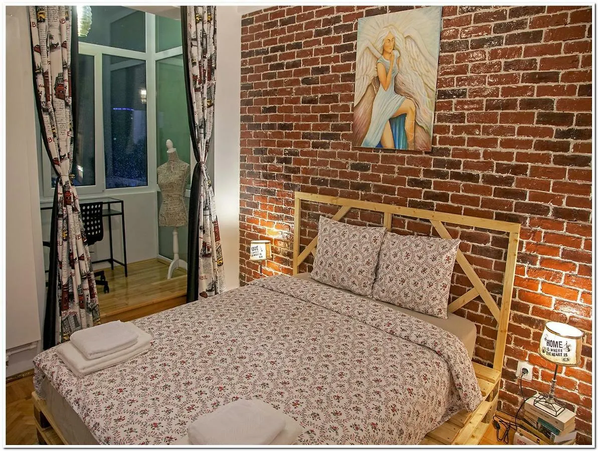 Skyview Old Town Apartment Bucharest