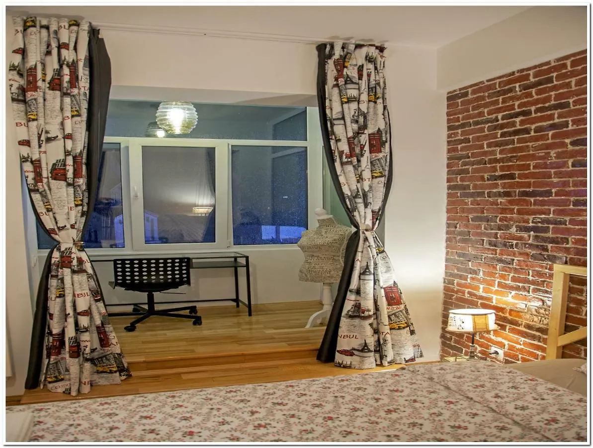 Skyview Old Town Apartment Bucharest