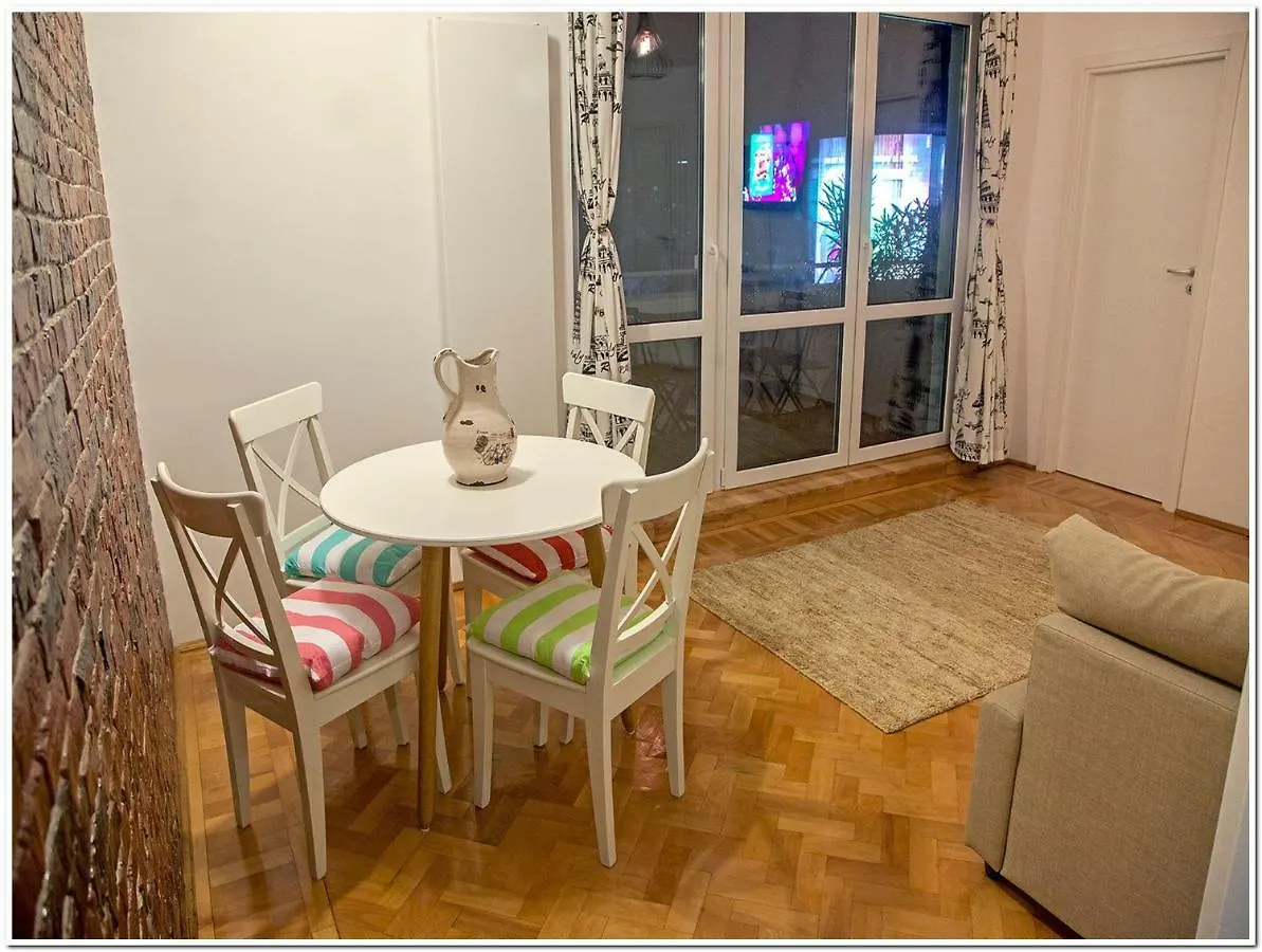Skyview Old Town Apartment Bucharest